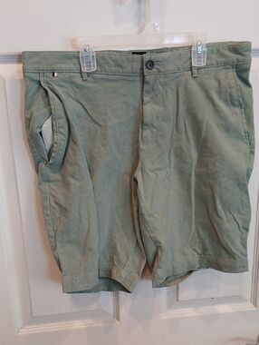 Boss Men's Light Sage Green Flat-Front Shorts